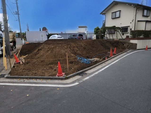 軽量鉄骨造2階建解体工事(横浜市中区根岸加曽台)後の様子です。